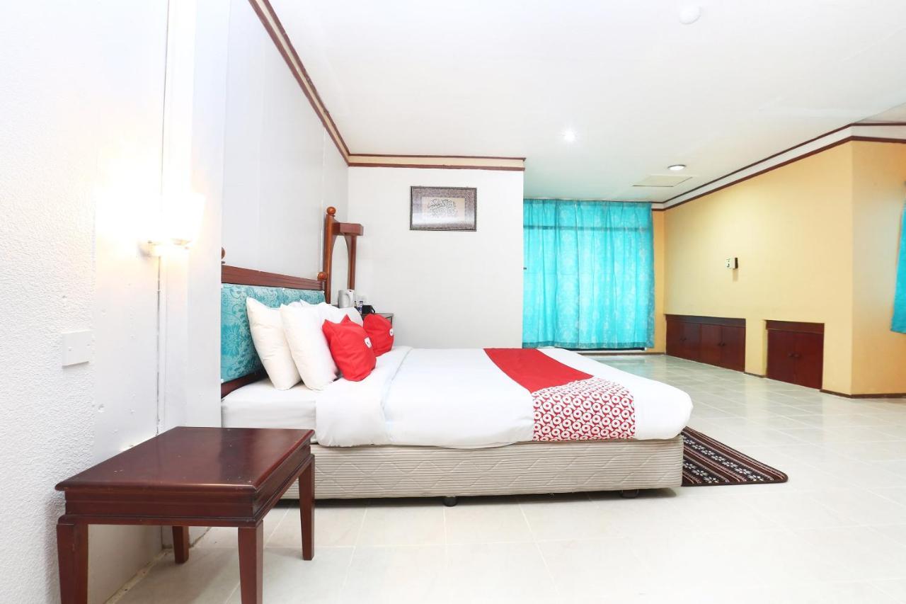 Oyo 89489 Al Ansar Hotel Kota Bharu Exterior foto
