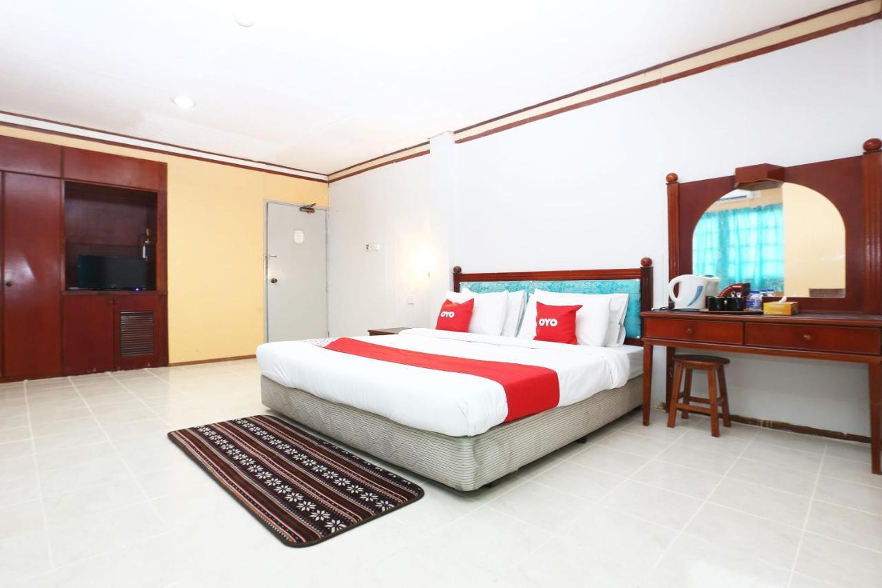 Oyo 89489 Al Ansar Hotel Kota Bharu Exterior foto